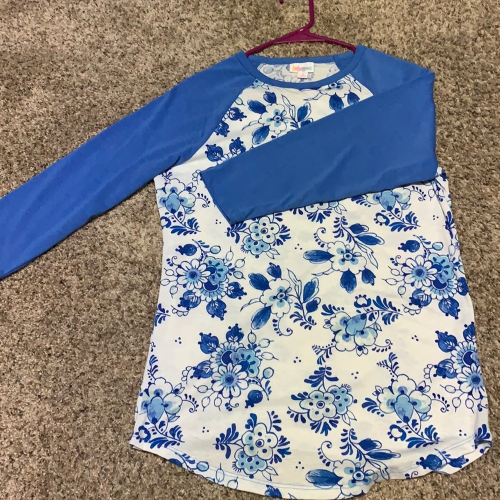 Lularoe blue floral Randy
